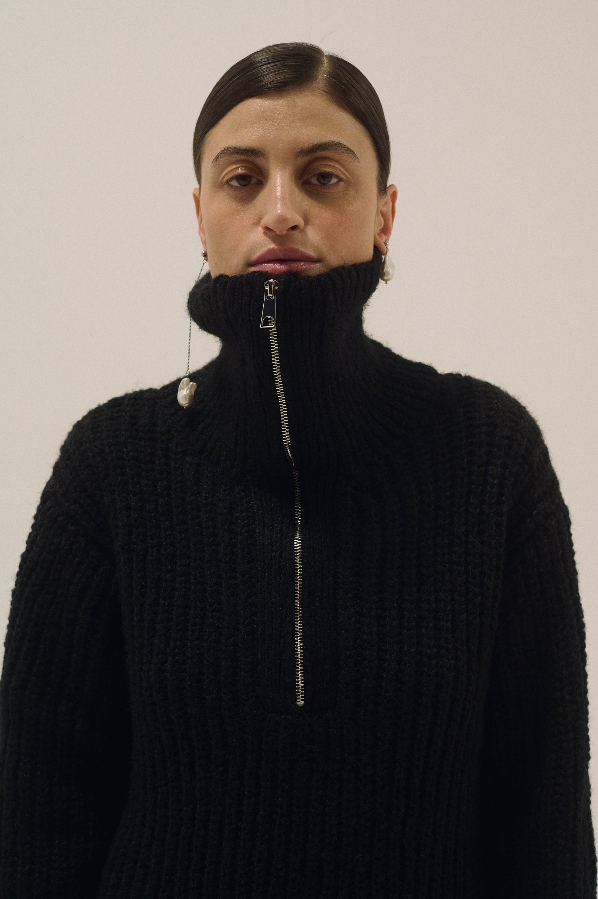 Elegant asymmetrical pearl earrings with real freshwater pearls