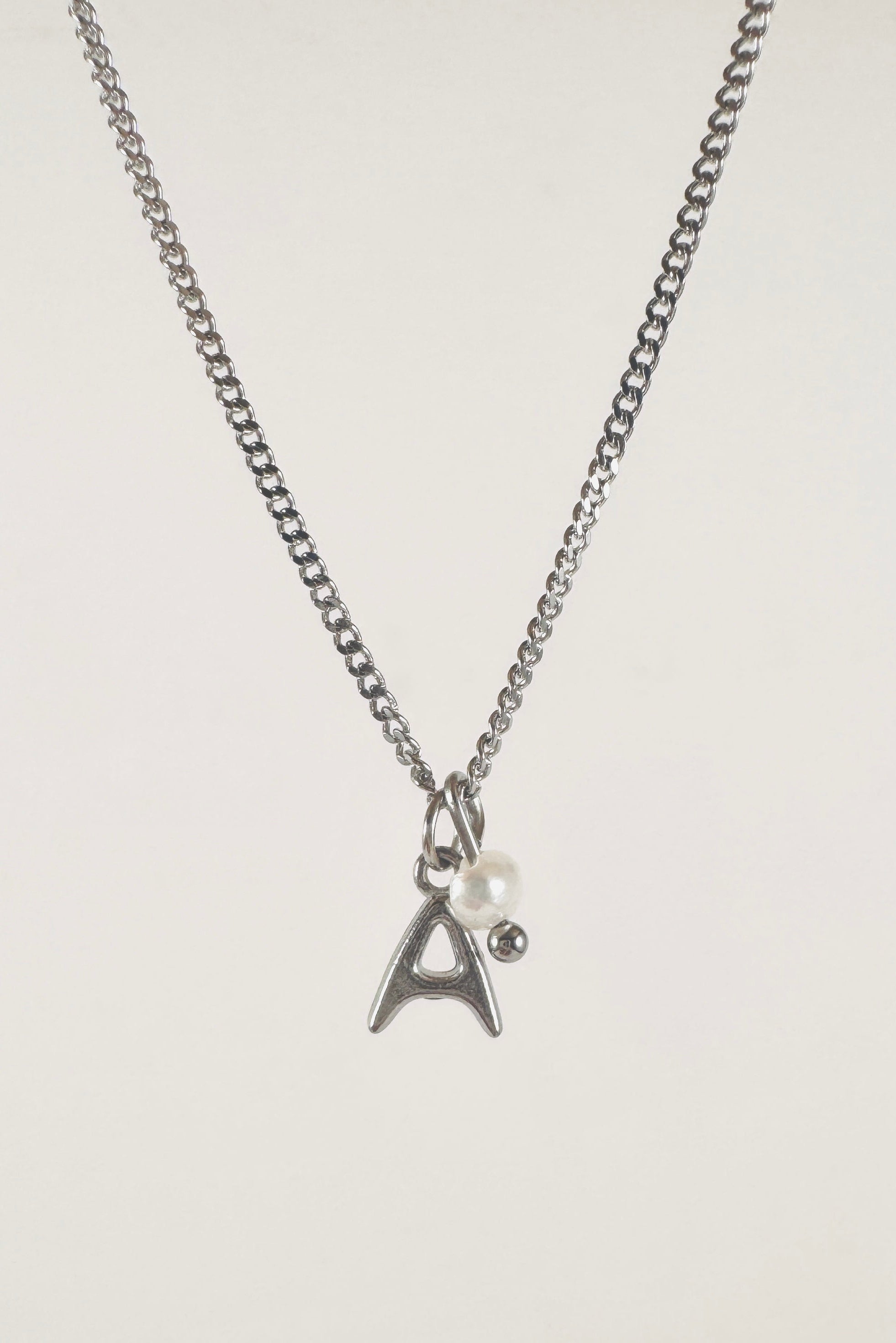 INITIAL LETTER NECKLACE - PERSONALIZED GIFT