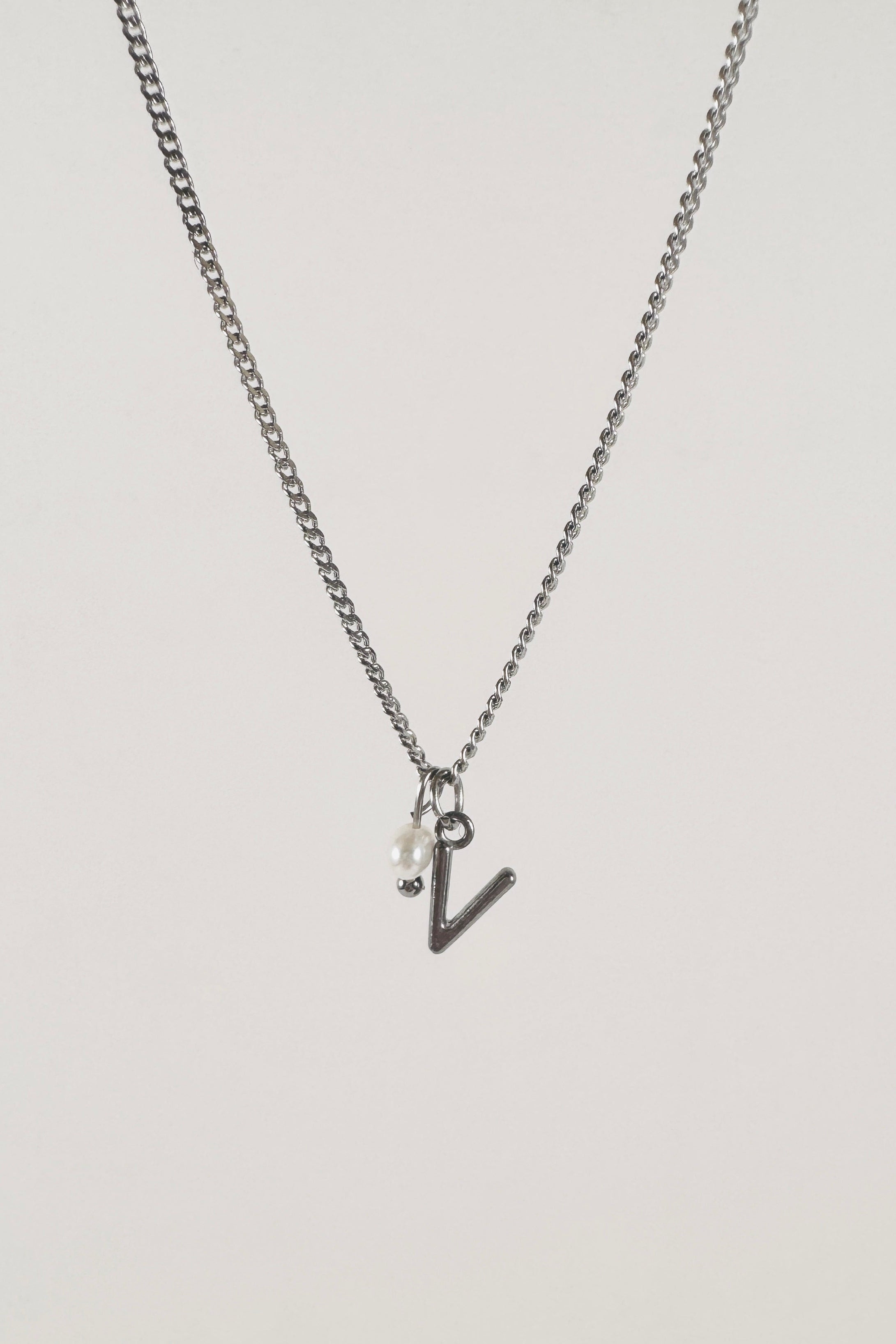 INITIAL LETTER NECKLACE - PERSONALIZED GIFT