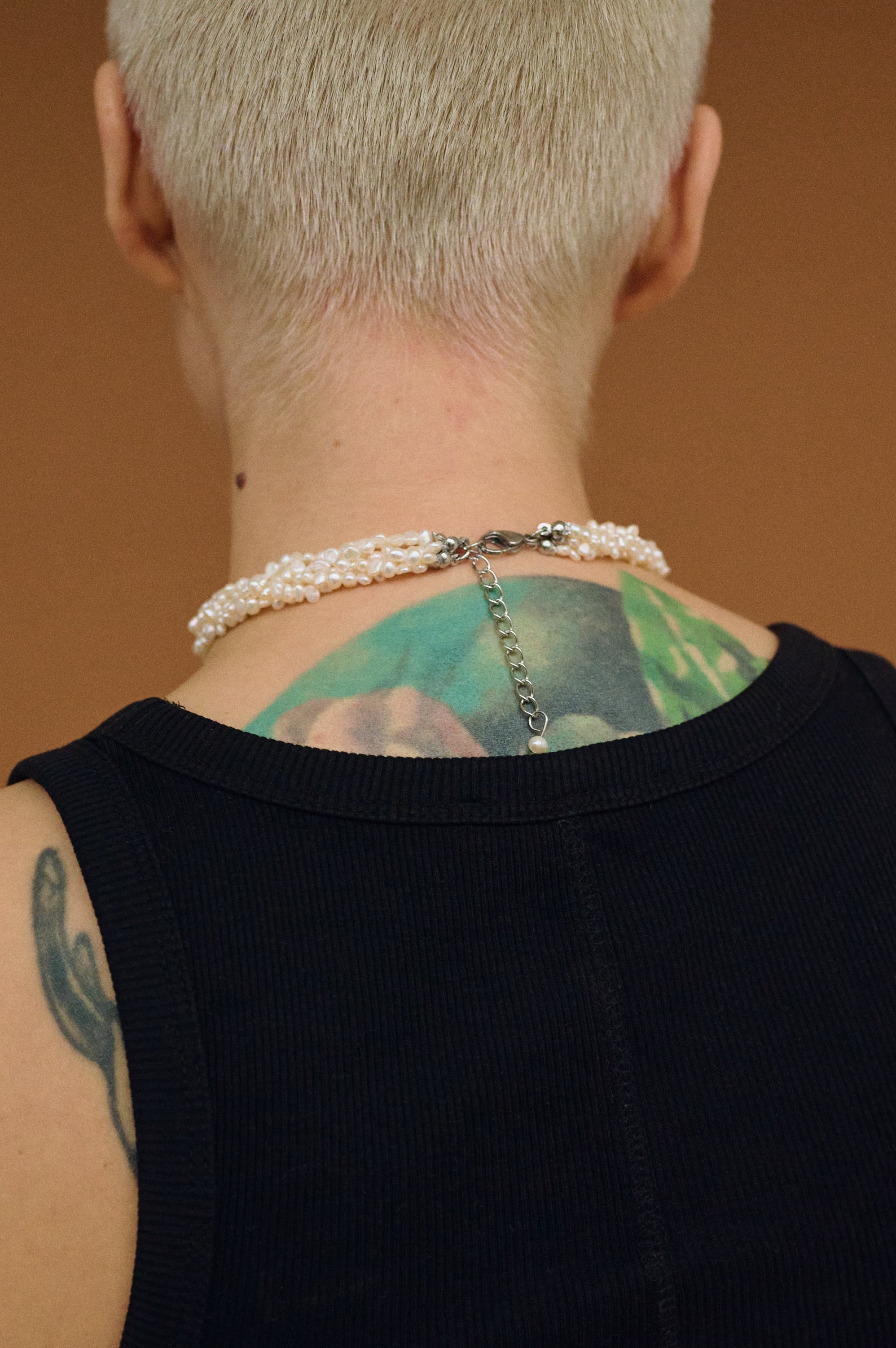 MULTI STRAND PEARL NECKLACE