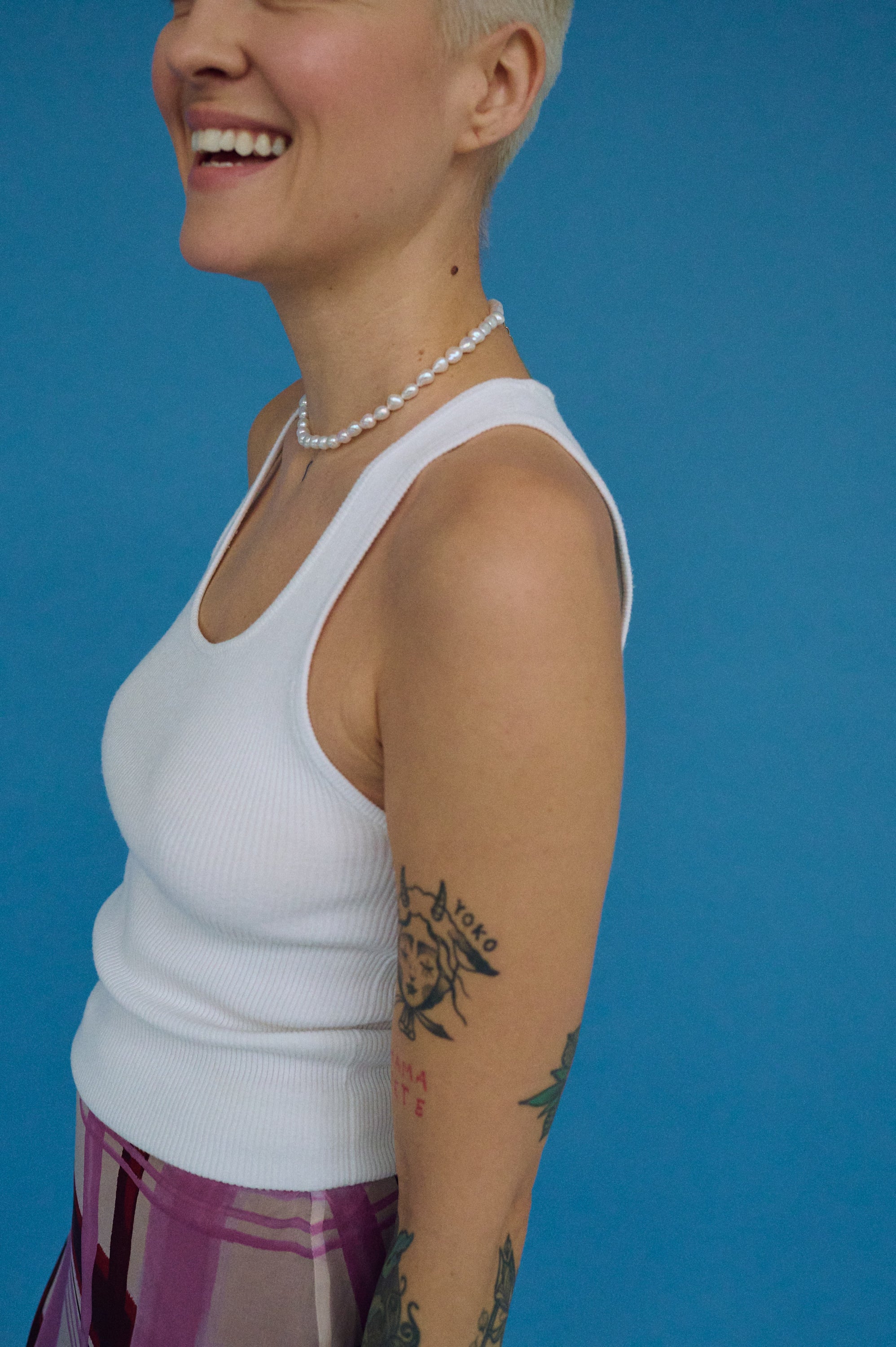 Elegant baroque teardrop pearl necklace styled as women’s choker