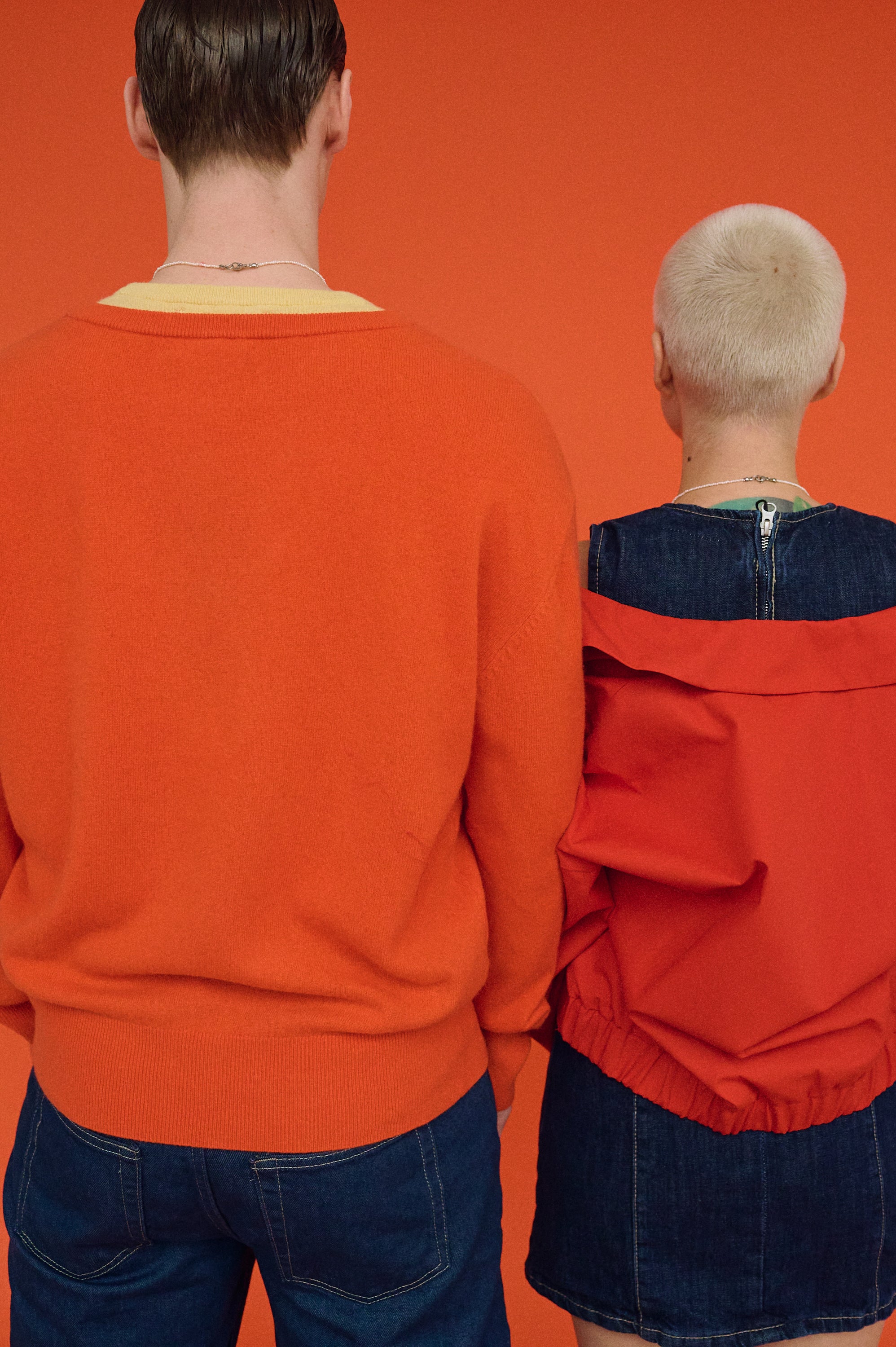 Unisex pearl necklaces with silver clasp