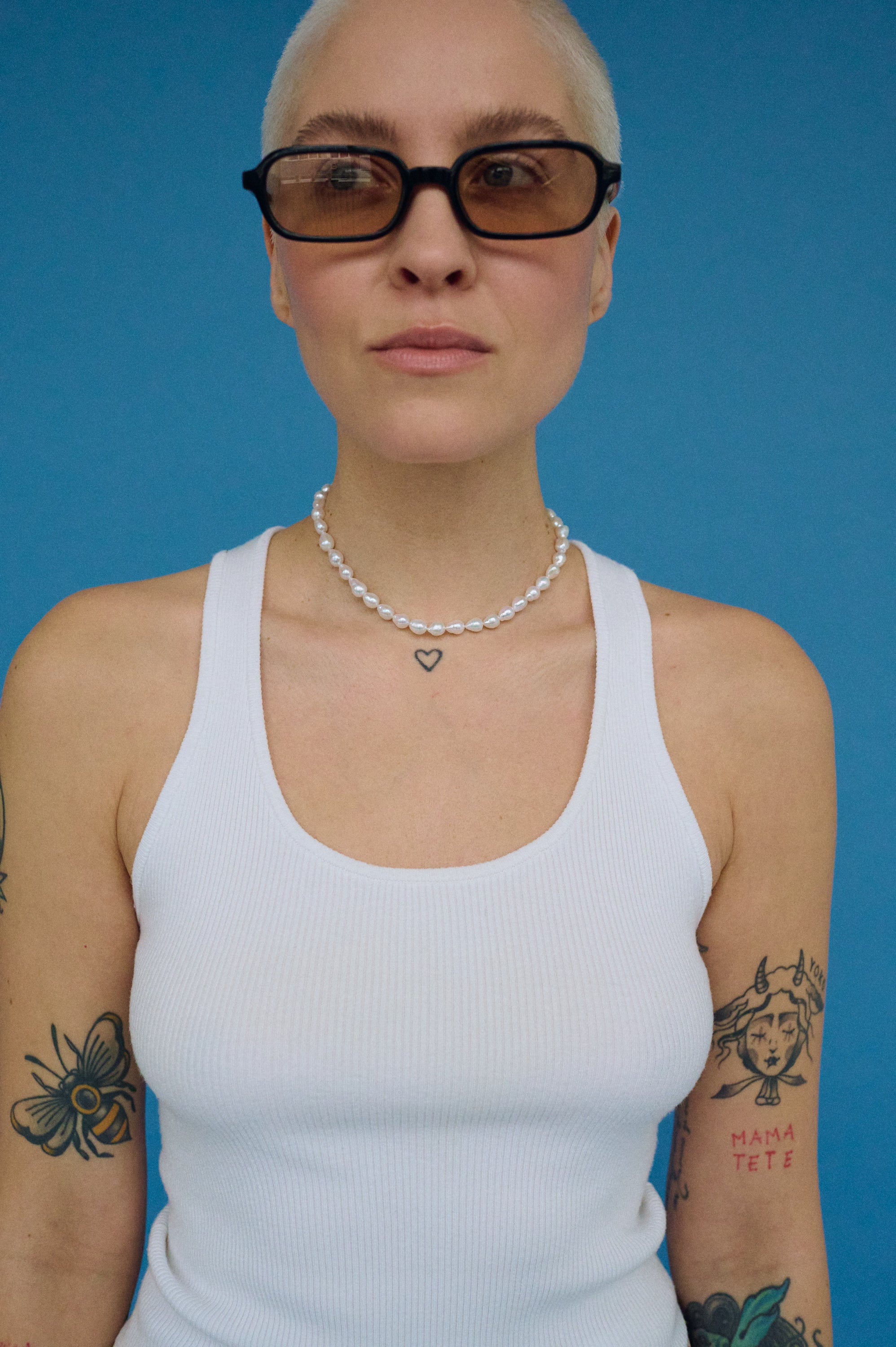 Minimalist tiny baroque teardrop pearl necklace choker