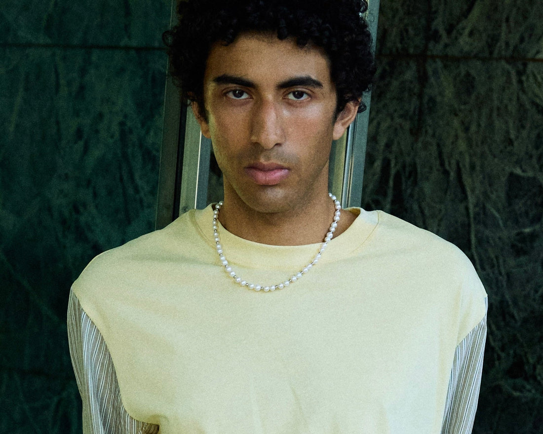 Pearl necklaces for men: how to choose one that feels modern