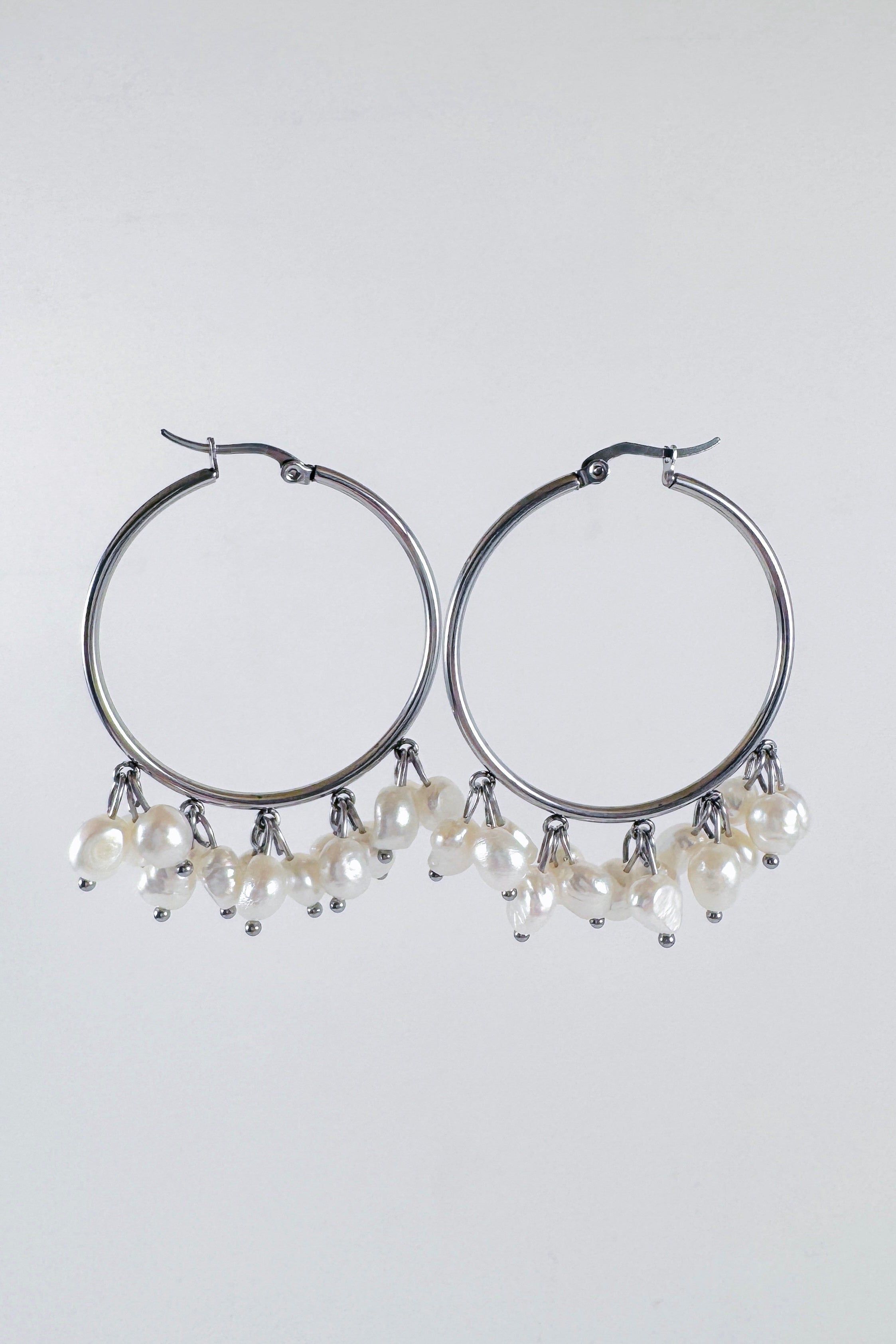 Silver baroque pearl hoop earrings – handcrafted freshwater pearl jewelry.