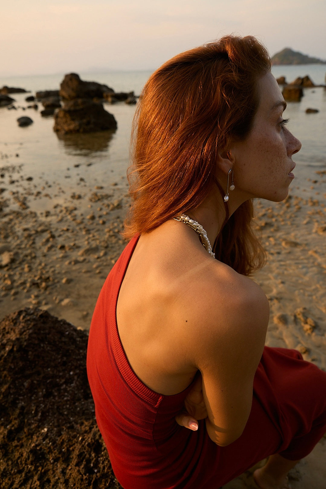 DANGLING PEARL EARRINGS
