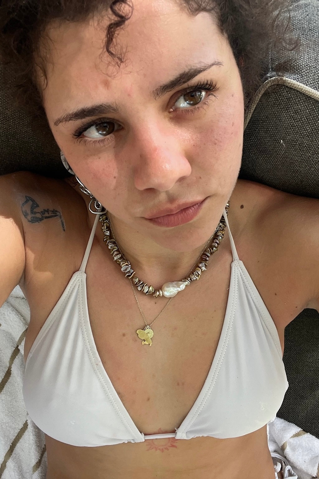 KESHI PEARL NECKLACE