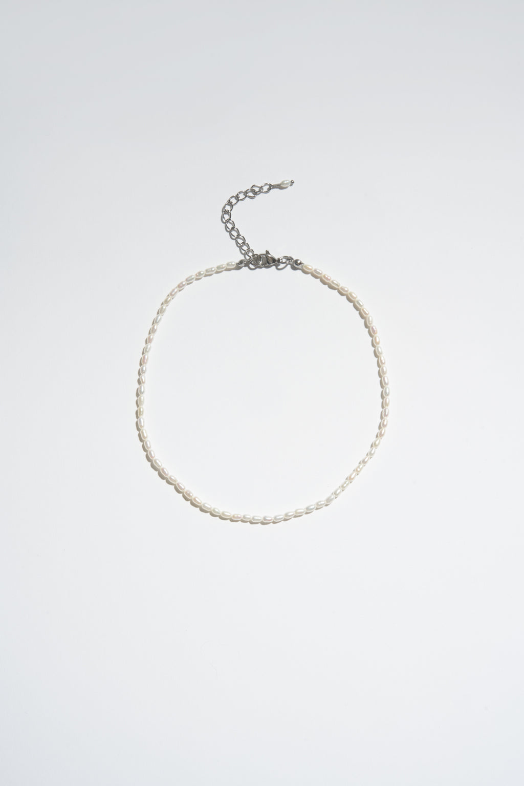 DELICATE PEARL CHOKER NECKLACE