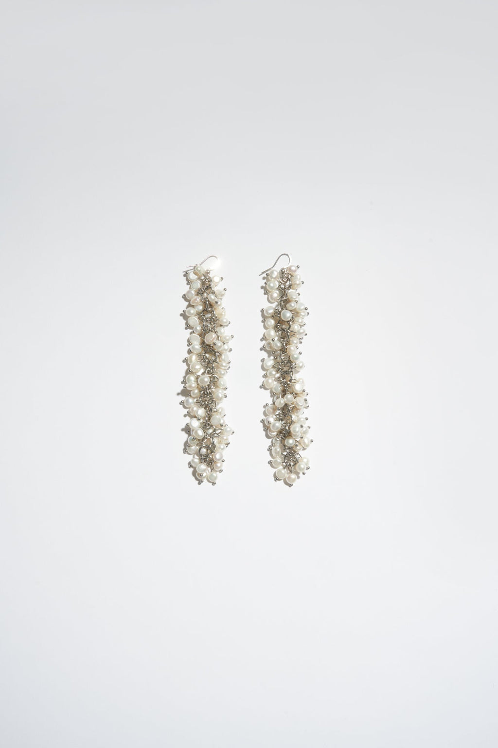 STATEMENT PEARL EARRINGS