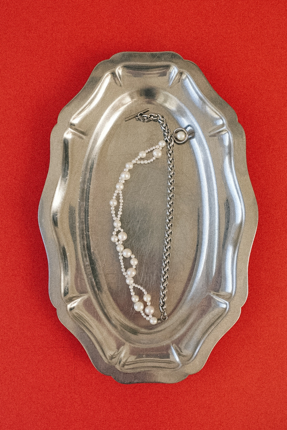 CHAIN AND PEARL NECKLACE