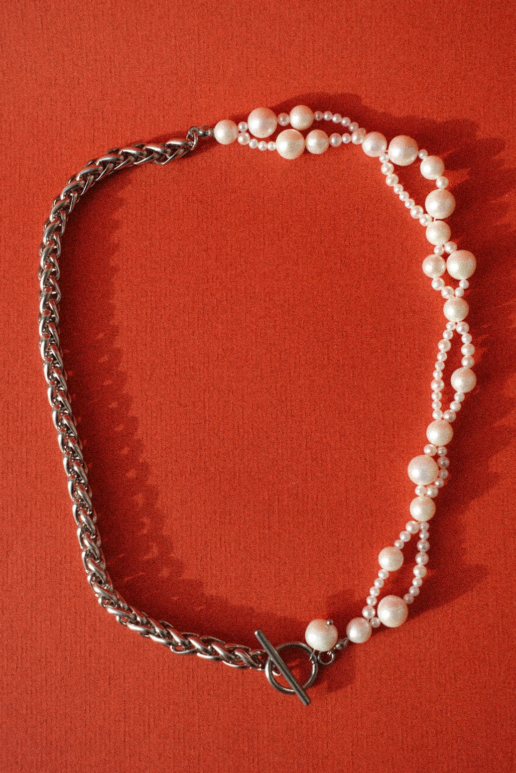 CHAIN AND PEARL NECKLACE