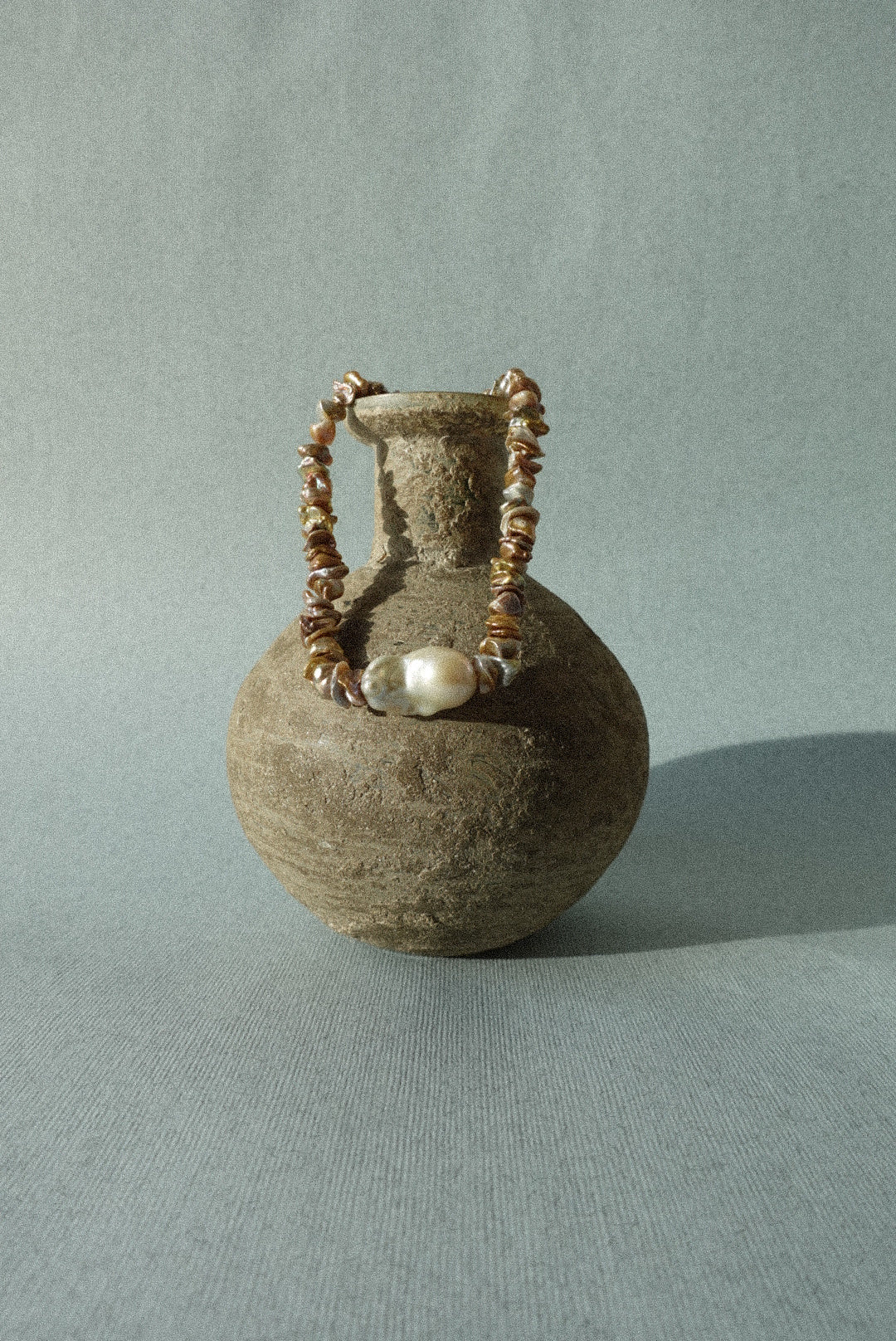 KESHI PEARL NECKLACE