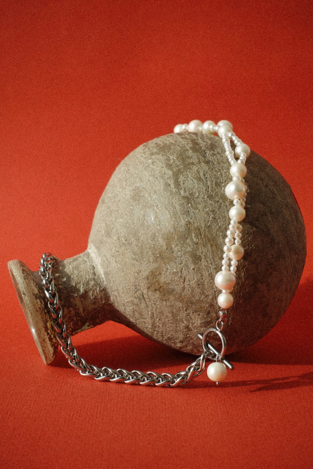 CHAIN AND PEARL NECKLACE