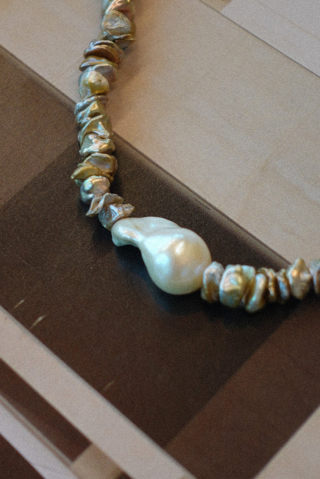 KESHI PEARL NECKLACE