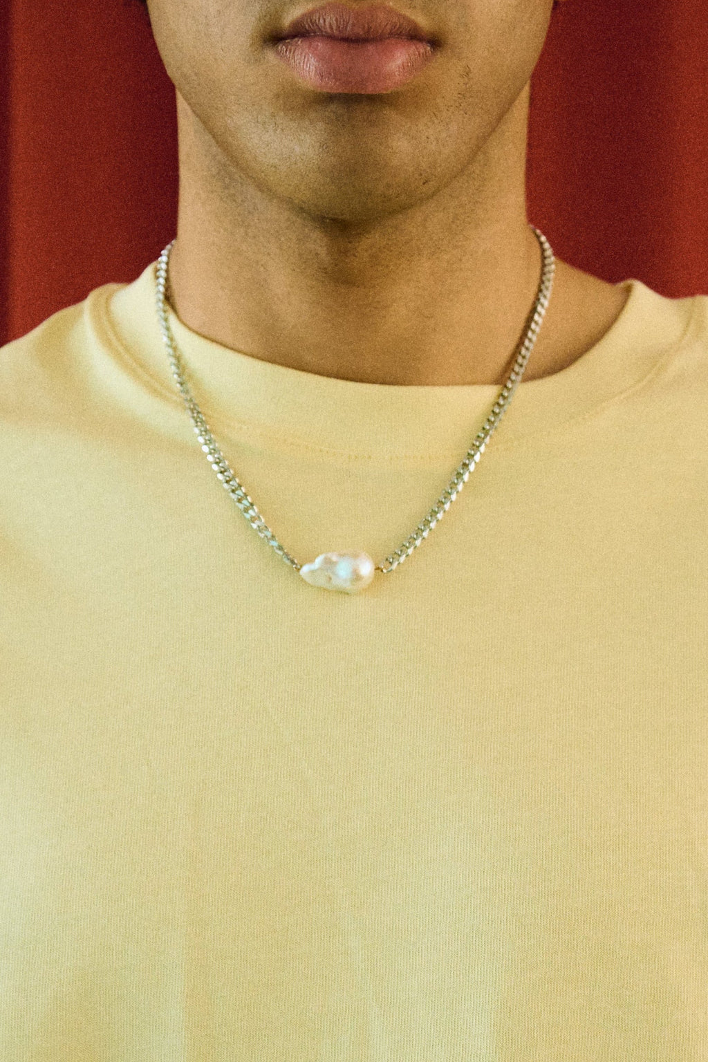 MEN’S CHAIN NECKLACE WITH BAROQUE PEARL